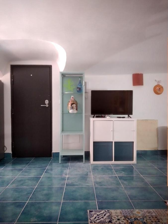 Casa Adriano Apartment Procida Exterior photo
